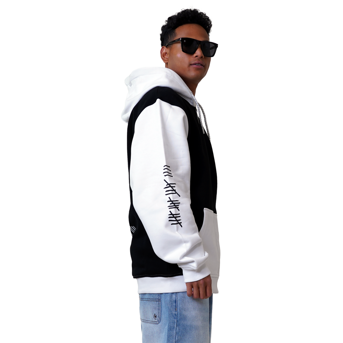 P Since 19 Black White Bild 3